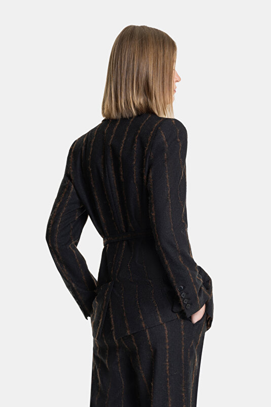 BROWN JACKET 2