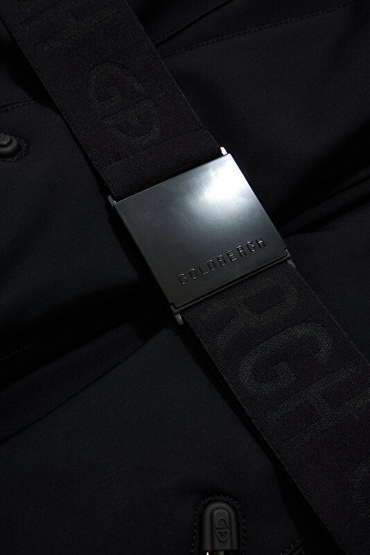 BLACK COAT 4
