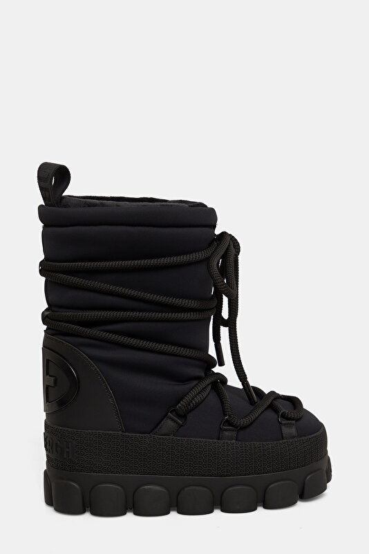 BLACK BOOT