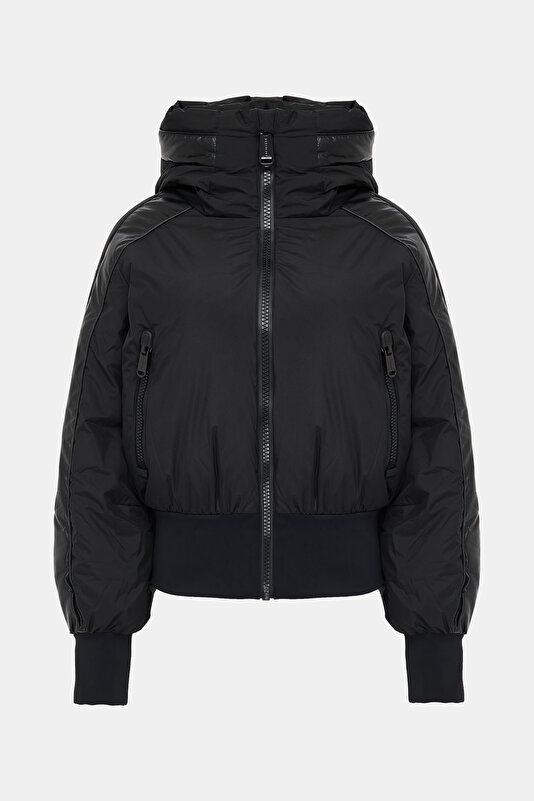BLACK COAT