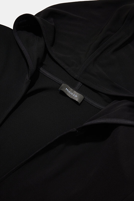 BLACK BODY 3