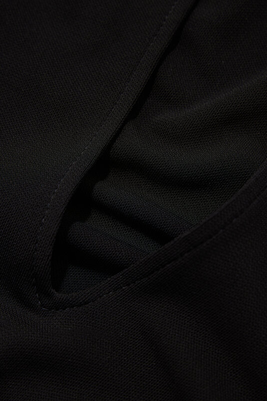 BLACK BODY 4