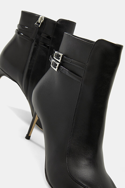 BLACK LEATHER BOOT 4
