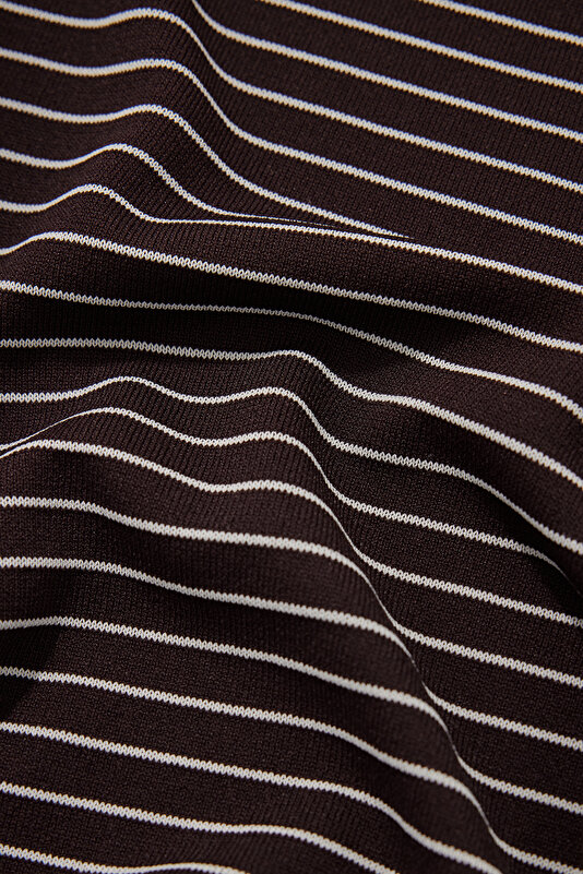 STONE COLOR BASIC / ROUND NECKLINE SHORT SLEEVE TSHIRT 4