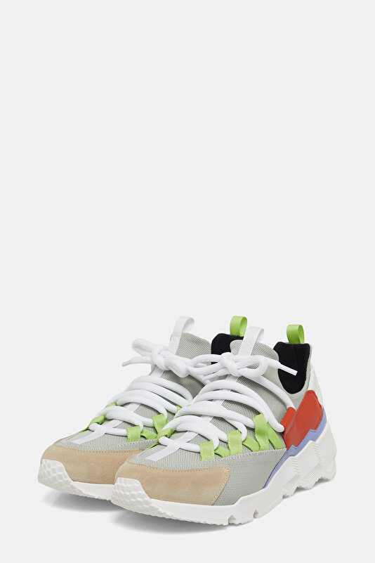 BEIGE SNEAKER 2
