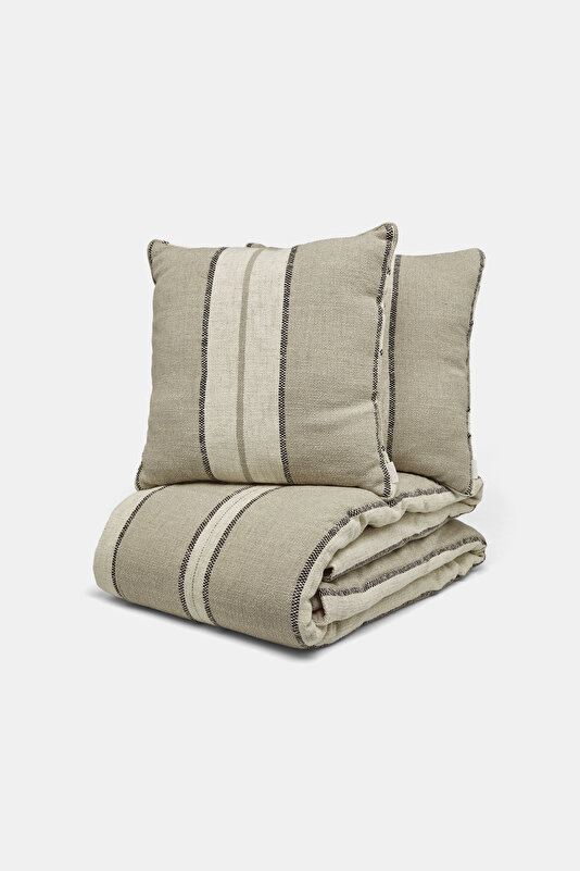 BEDSPREAD