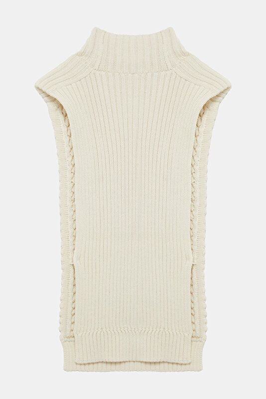 ECRU SWEATER 2
