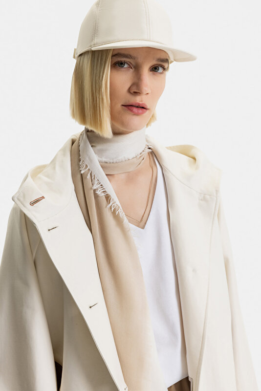 WHITE COAT 3