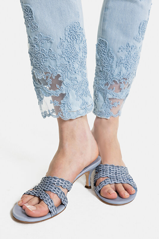 MAVİ İŞLEMELİ DENIM PANTOLON 4