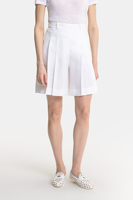 WHITE BERMUDA 2