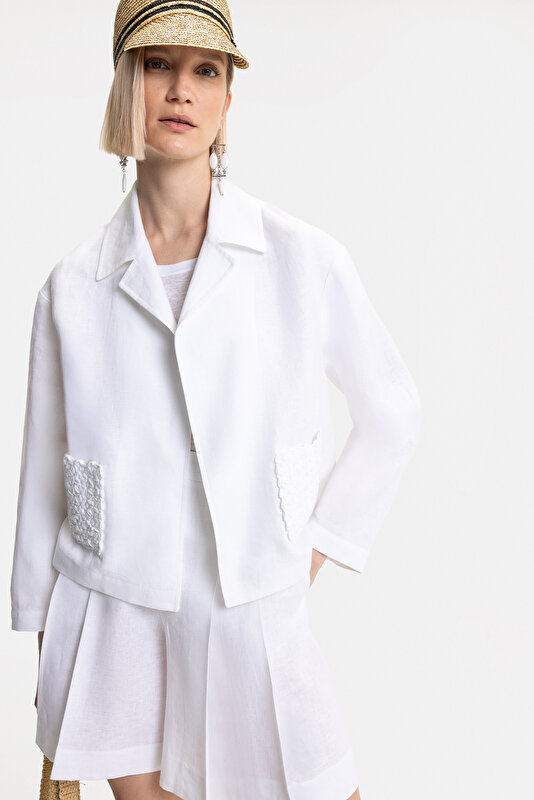 WHITE JACKET 3