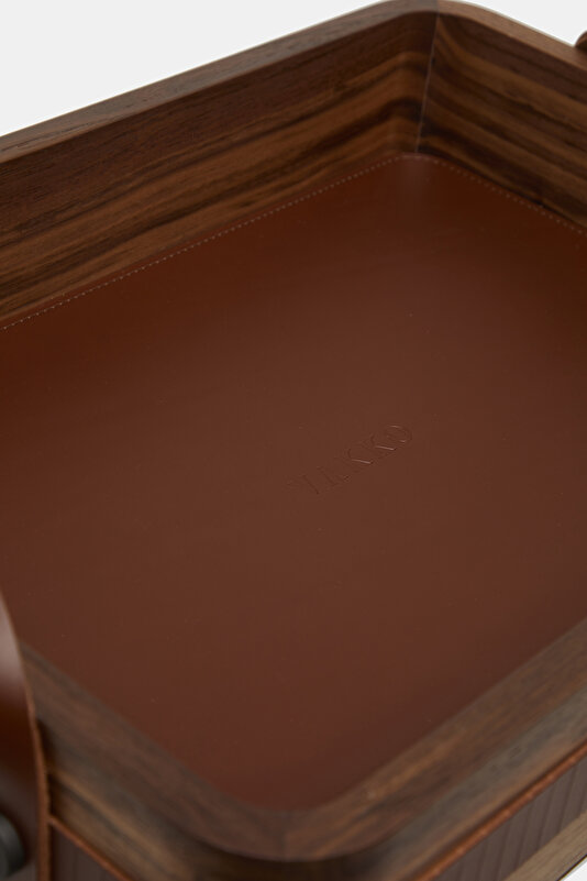 TRAY 4