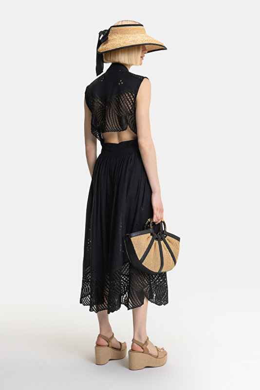 BLACK SLEEVELESS DRESS 2