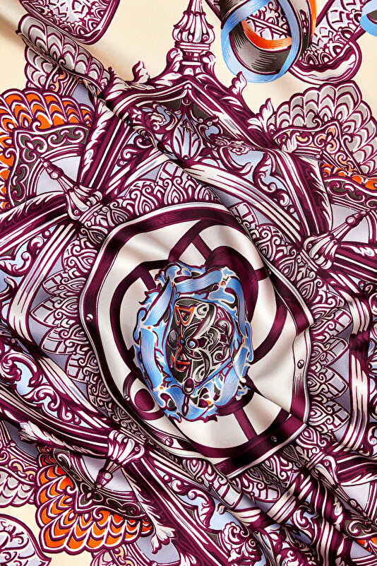 MAROON FLORAL PATTERN TWILL SCARF 2