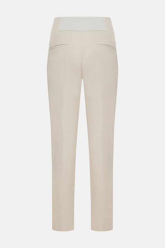 BEIGE TROUSERS 2