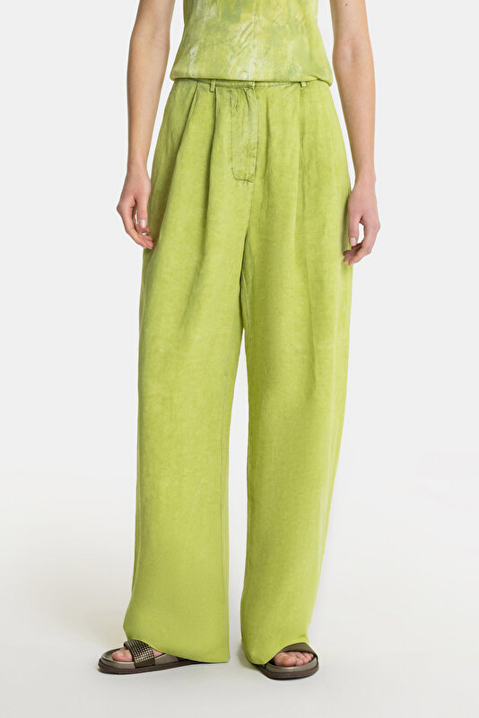 WHITE WIDE LEG TROUSERS 2