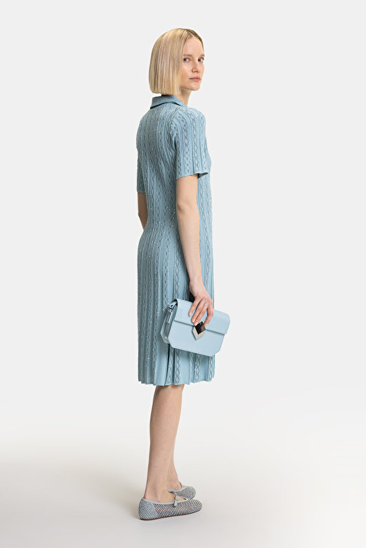 BLUE SHORT SLEEVE DRESS 2
