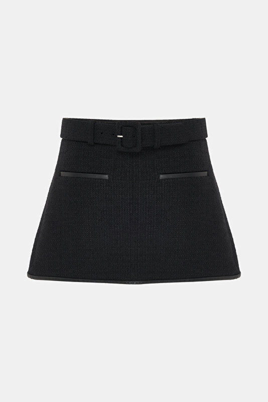 BLACK SKIRT