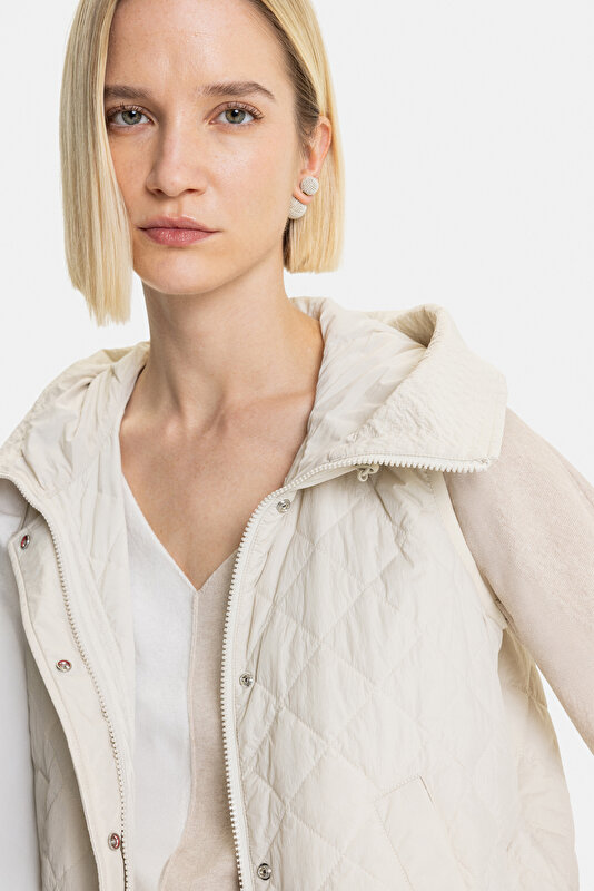 BEIGE HOODIE VEST 3