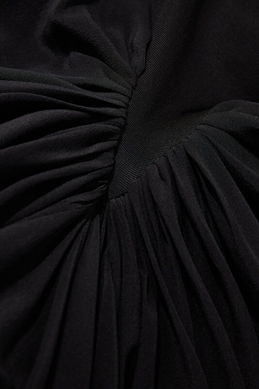 DRESS 4