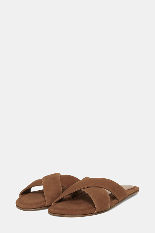 CARAMEL SLIPPER 2