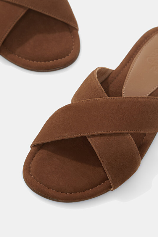 CARAMEL SLIPPER 4
