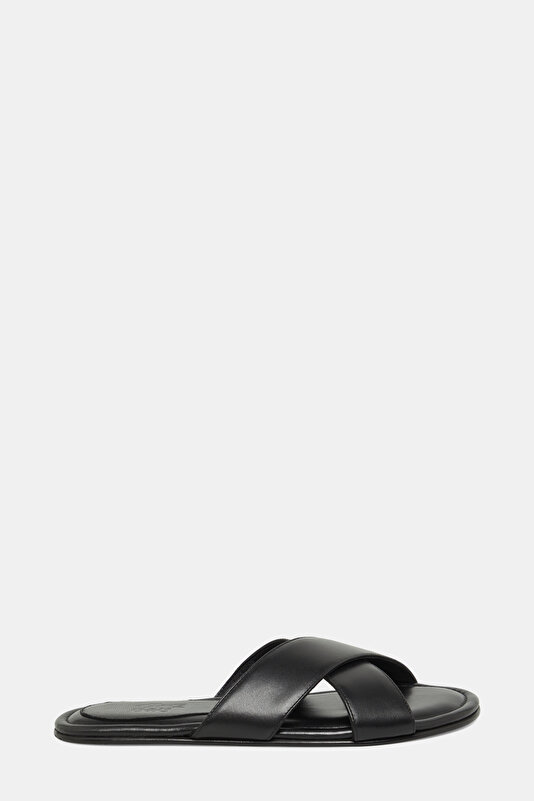 BLACK SLIPPER