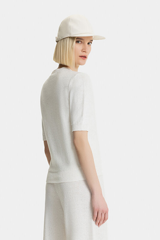 WHITE BASIC / ROUND NECKLINE TRICOT 2