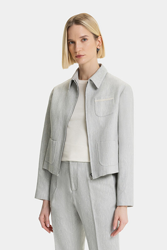 WHITE JACKET