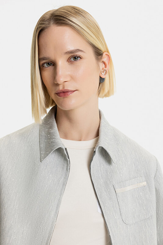 WHITE JACKET 3