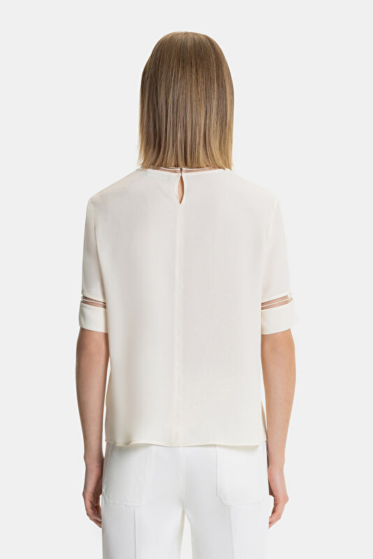 ECRU BASIC / ROUND NECKLINE SHORT SLEEVE BLOUSE 2
