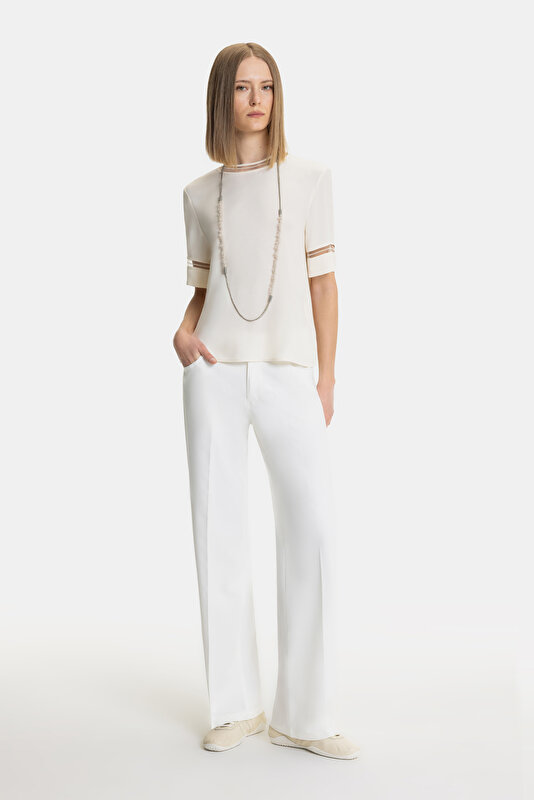 ECRU BASIC / ROUND NECKLINE SHORT SLEEVE BLOUSE 3
