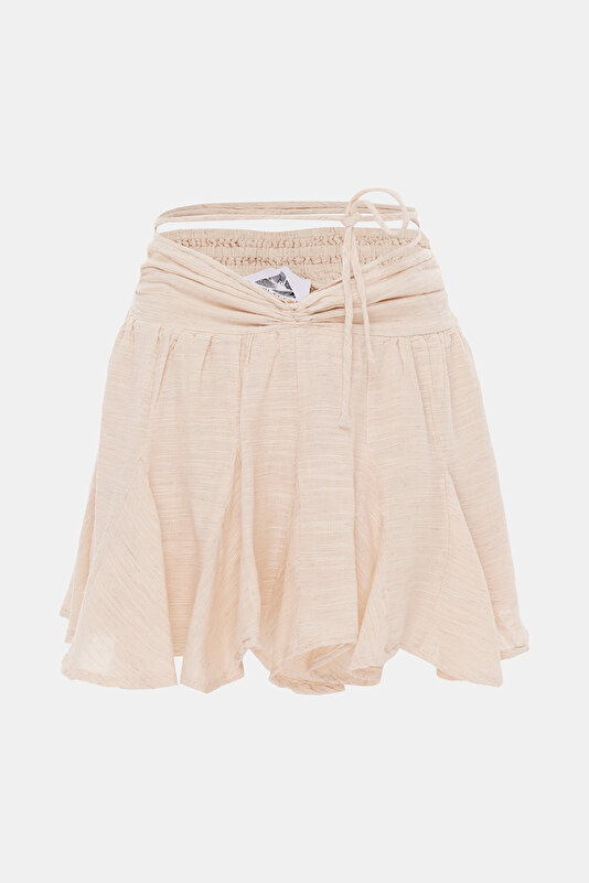 CREAM SHORTS