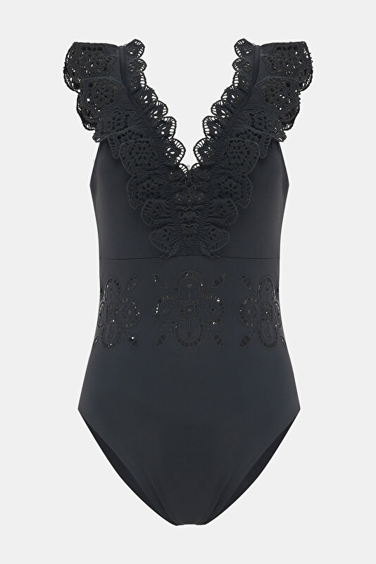 BLACK SWIMSUIT