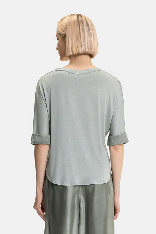 KHAKI V NECK SHORT SLEEVE TSHIRT 2