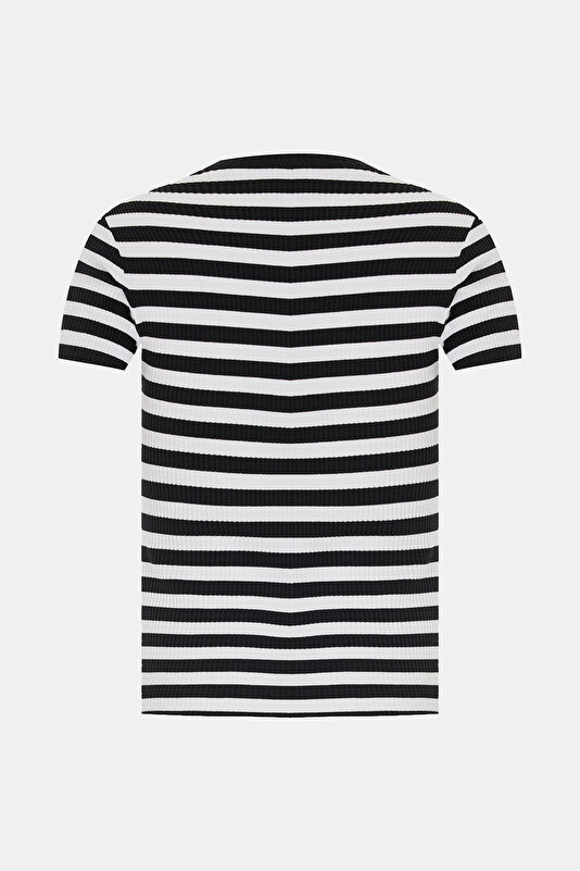 SİYAH BİSİKLET YAKA ÇİZGİLİ T-SHIRT 2