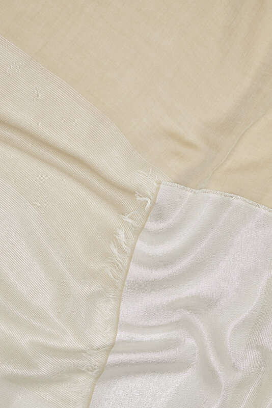 BEIGE SHAWL 3