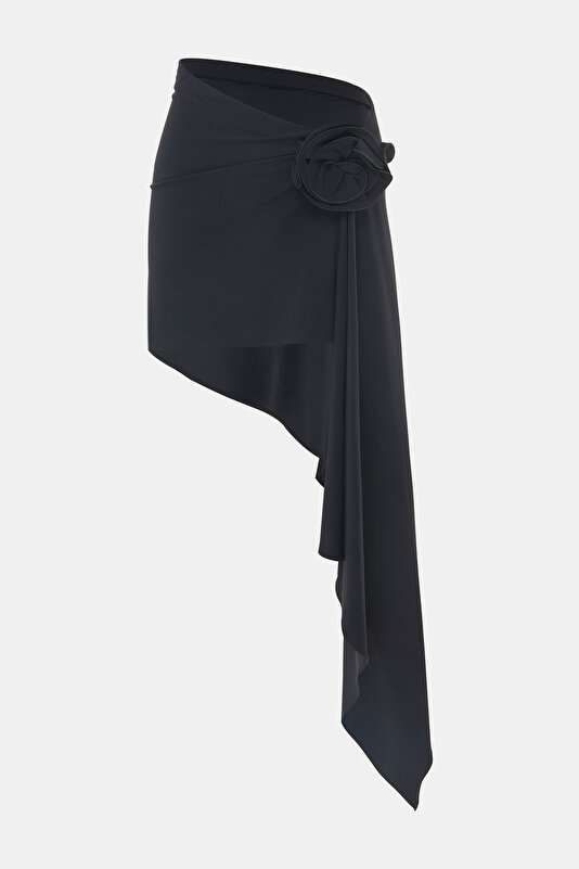 BLACK SKIRT