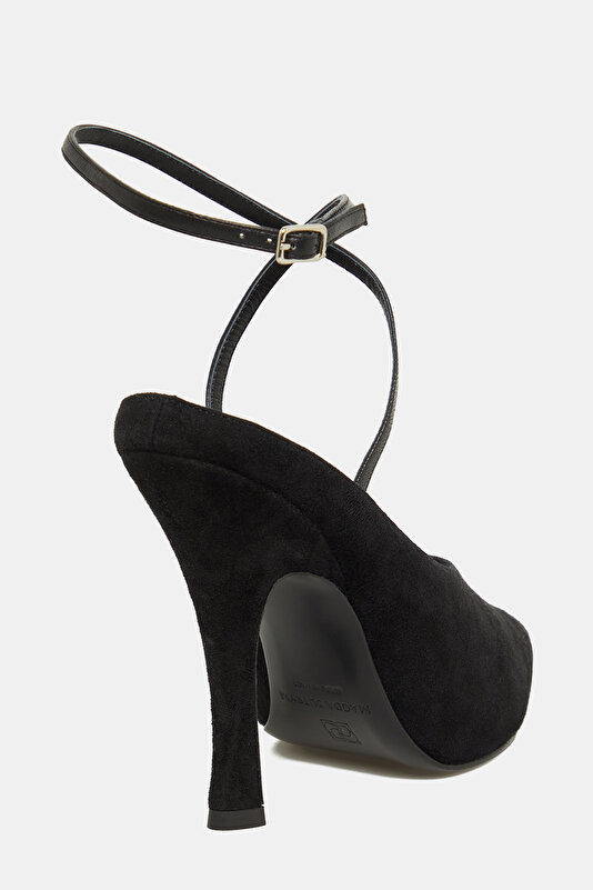 BLACK SHOE 3