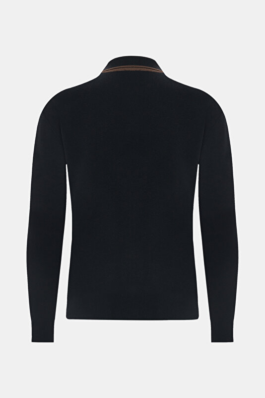 BLACK POLO NECK TRICOT 2
