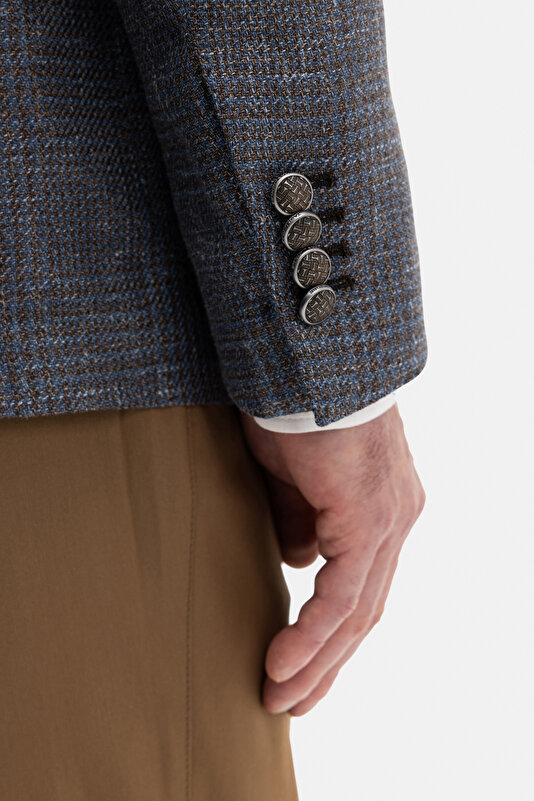 BROWN JACKET 3