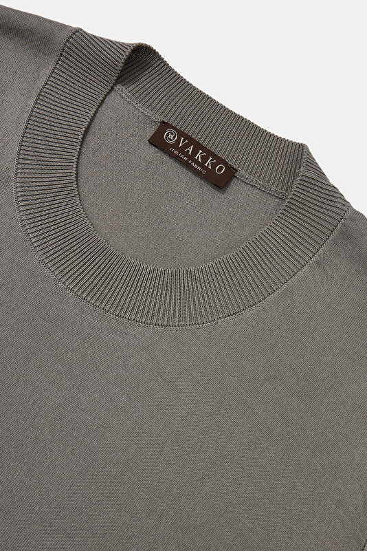 GREY POLO NECK LONG SLEEVE 3