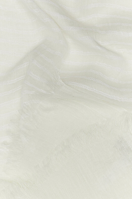 ECRU SHAWL 3