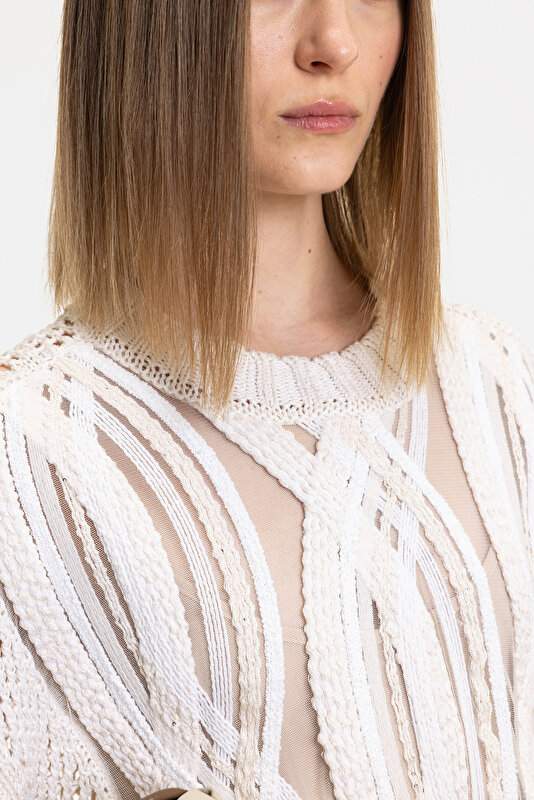 WHITE BASIC / ROUND NECKLINE TRICOT 3