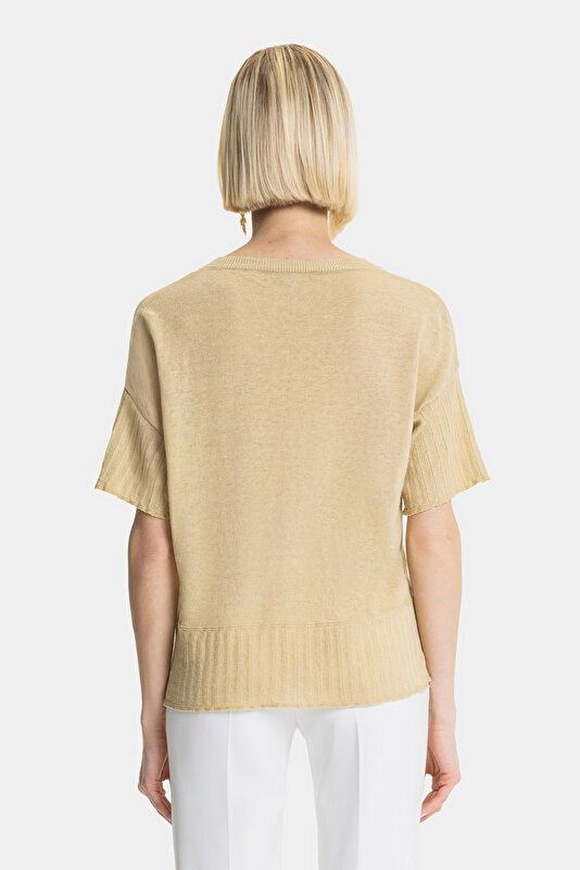 BEIGE V NECK 2