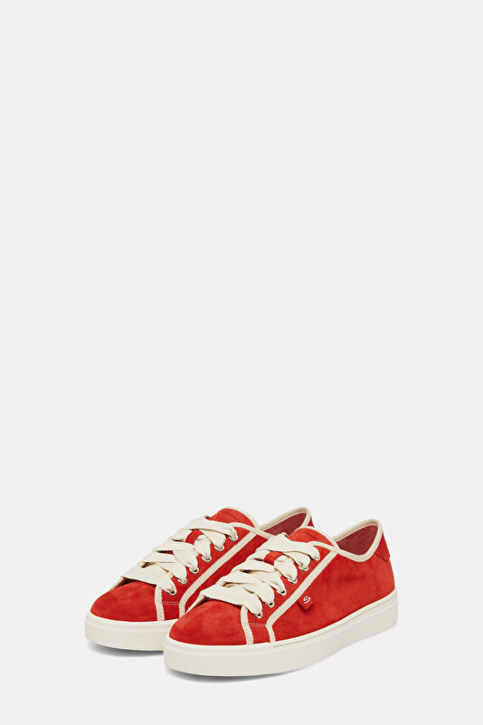 RED SUEDE SHOE 2