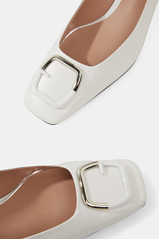 WHITE LEATHER SHOE 4