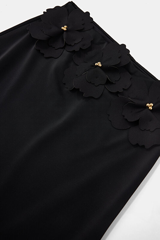 BLACK SKIRT 3