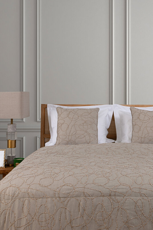 BEDSPREAD 2