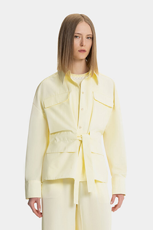 YELLOW COAT